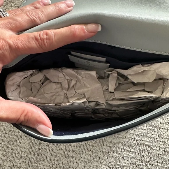 Kate Spade emmie pebbled leather crossbody in light blue NWT - Picture 2 of 4